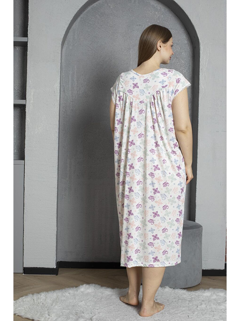 Mürdüm Yakası Düğmeli Kısa Kol Pamuklu Penye Büyük Beden Anne Geceliği 295-4