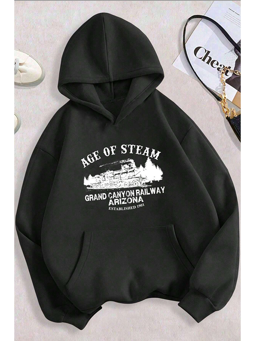 uyguntarz Siyah Age Of Steam Baskılı Sweatshirt