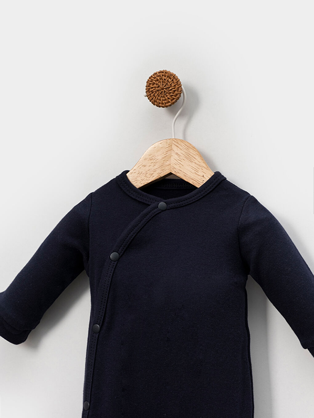 Lacivert Yandan Çıtçıtlı Basic Bebek Tulum – Organik Pamuk, Kolay Giydirilebilir Tasarım-1