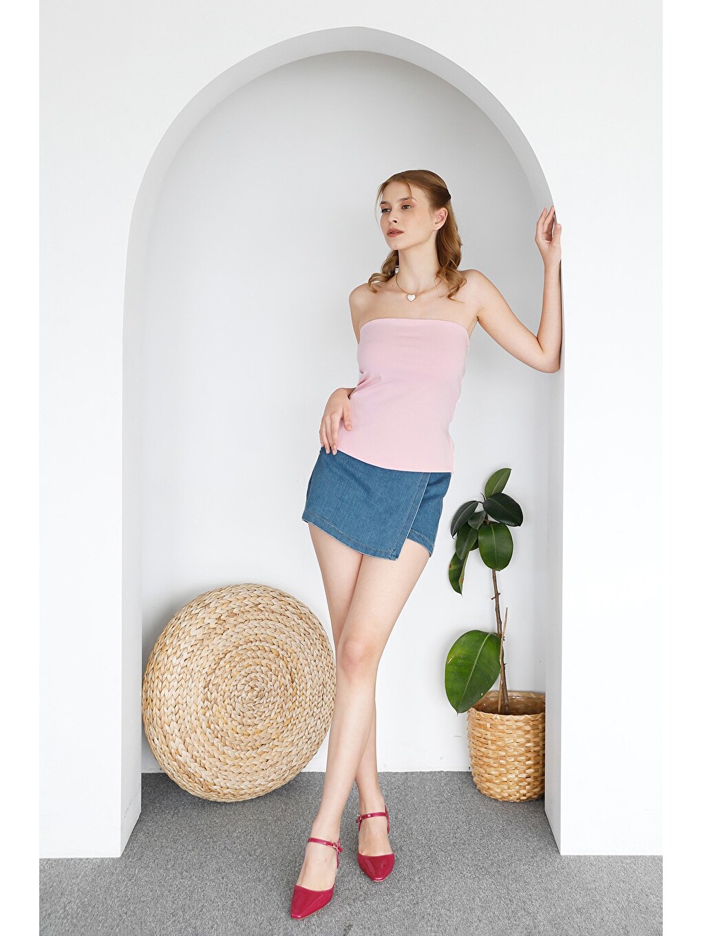 Pembe Basic Yanları Yırtmaçlı Straplez Büstiyer-3