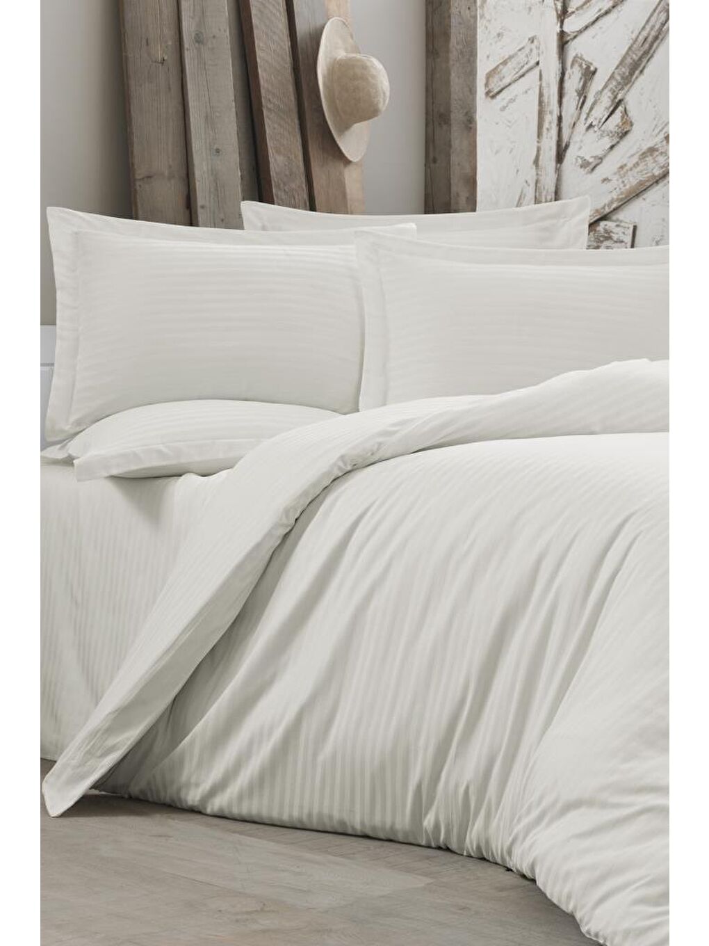 Ekru Stripe Tek Kişilik PollySaten Nevresim Takımı Krem