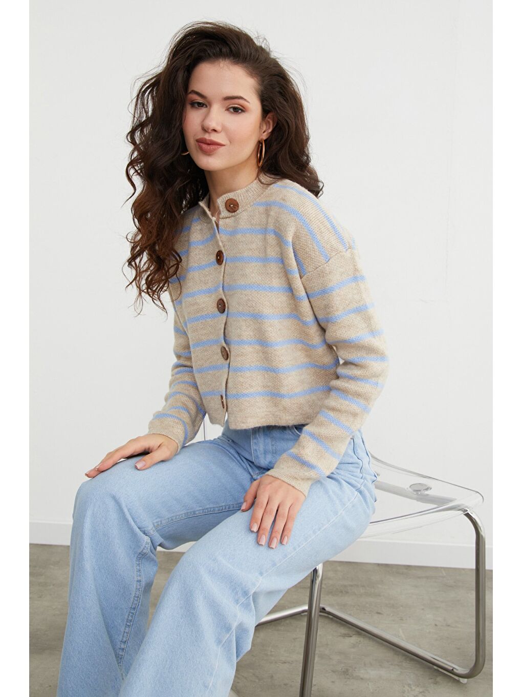 Mavi Çizgili Düğmeli Triko Hırka-1