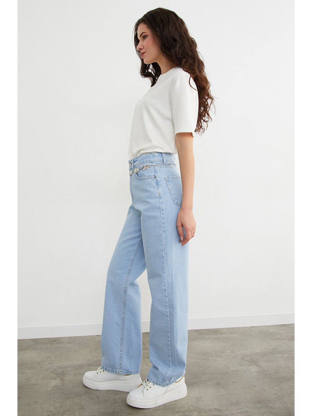 Ekru Basic Bisiklet Yaka Modal Tişört-4