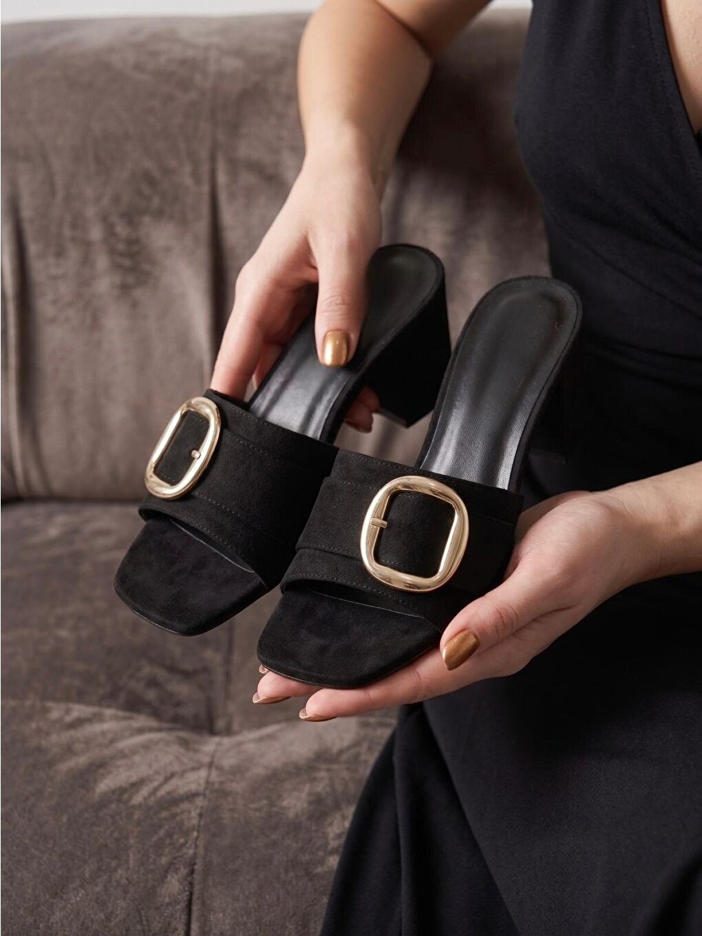 Kadın İgor Siyah Süet Topuklu Terlik-2