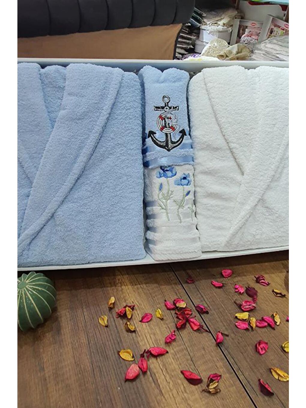 Karışık Çeyizlik Aile Bornoz Seti 4 Parça Mavi Beyaz-2