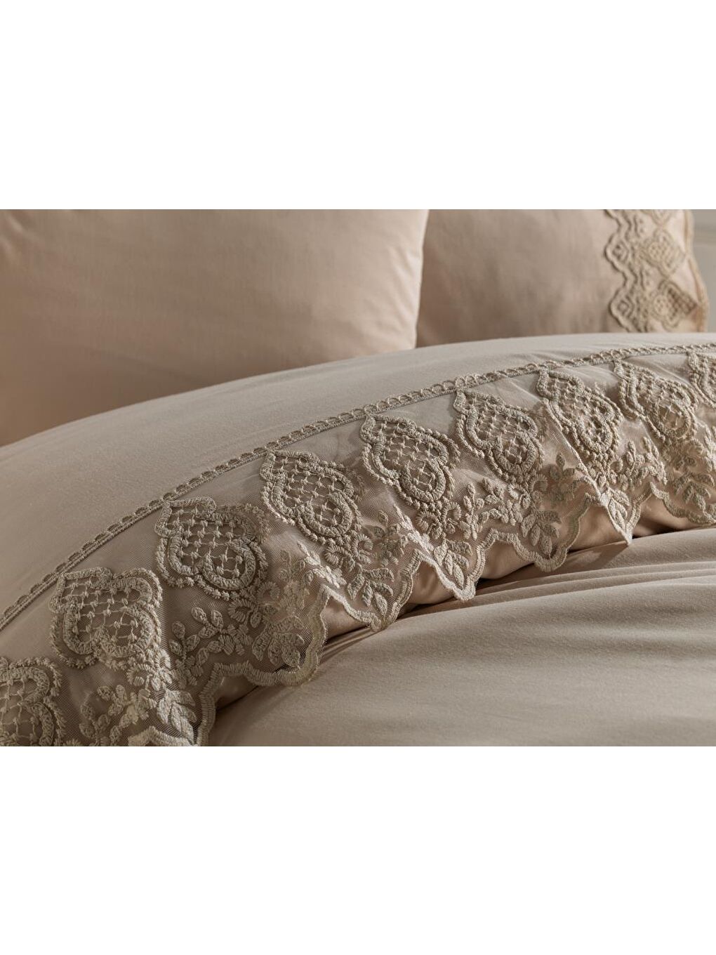 Karışık Fransız Dantelli Hüsna Çeyizlik Nevresim Takımı Cappucino-1