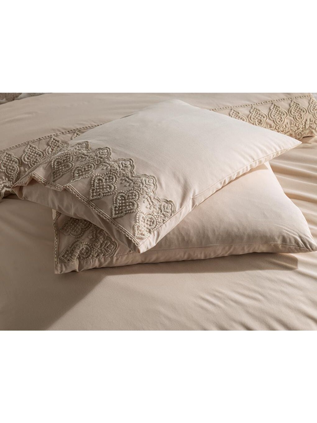 Karışık Fransız Dantelli Hüsna Çeyizlik Nevresim Takımı Cappucino-3