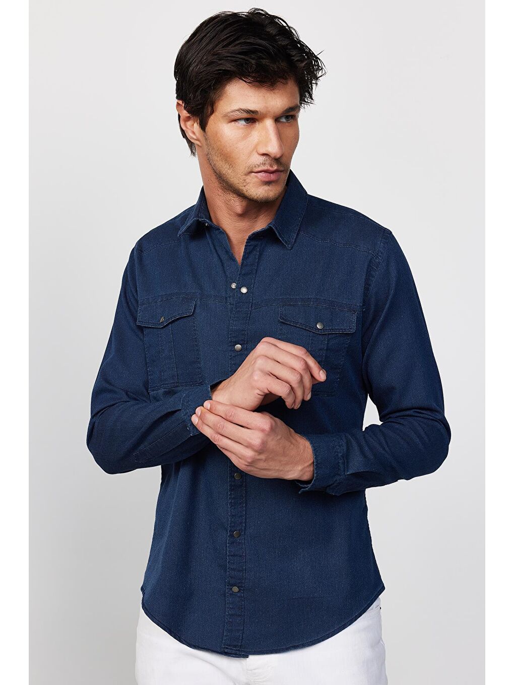 Slım Fit Uzun Kollu Yıkamalı Denım Düz Çift Cep Lacivert Gömlek-2