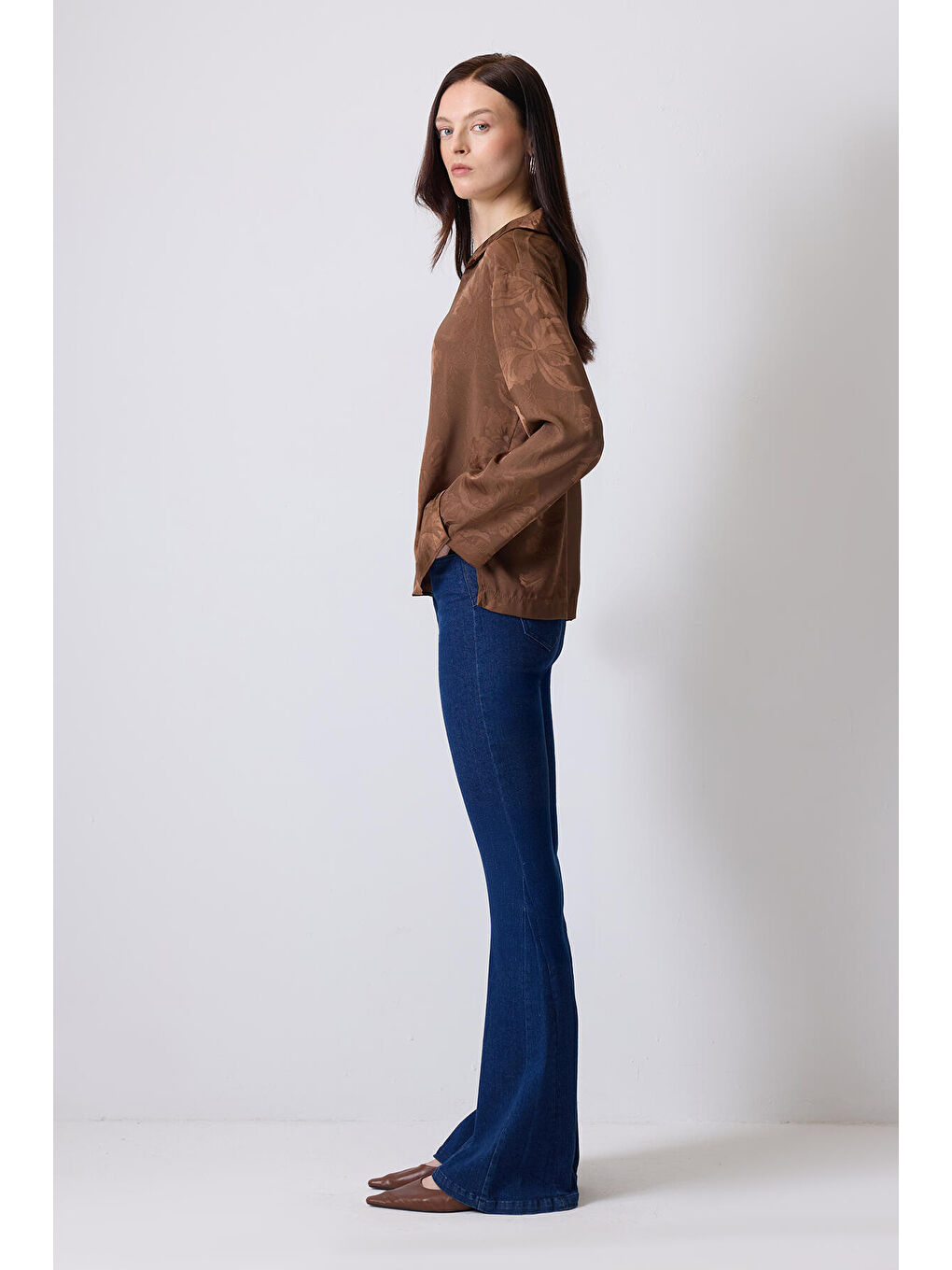 Kahverengi Jakarlı Saten Bluz-2