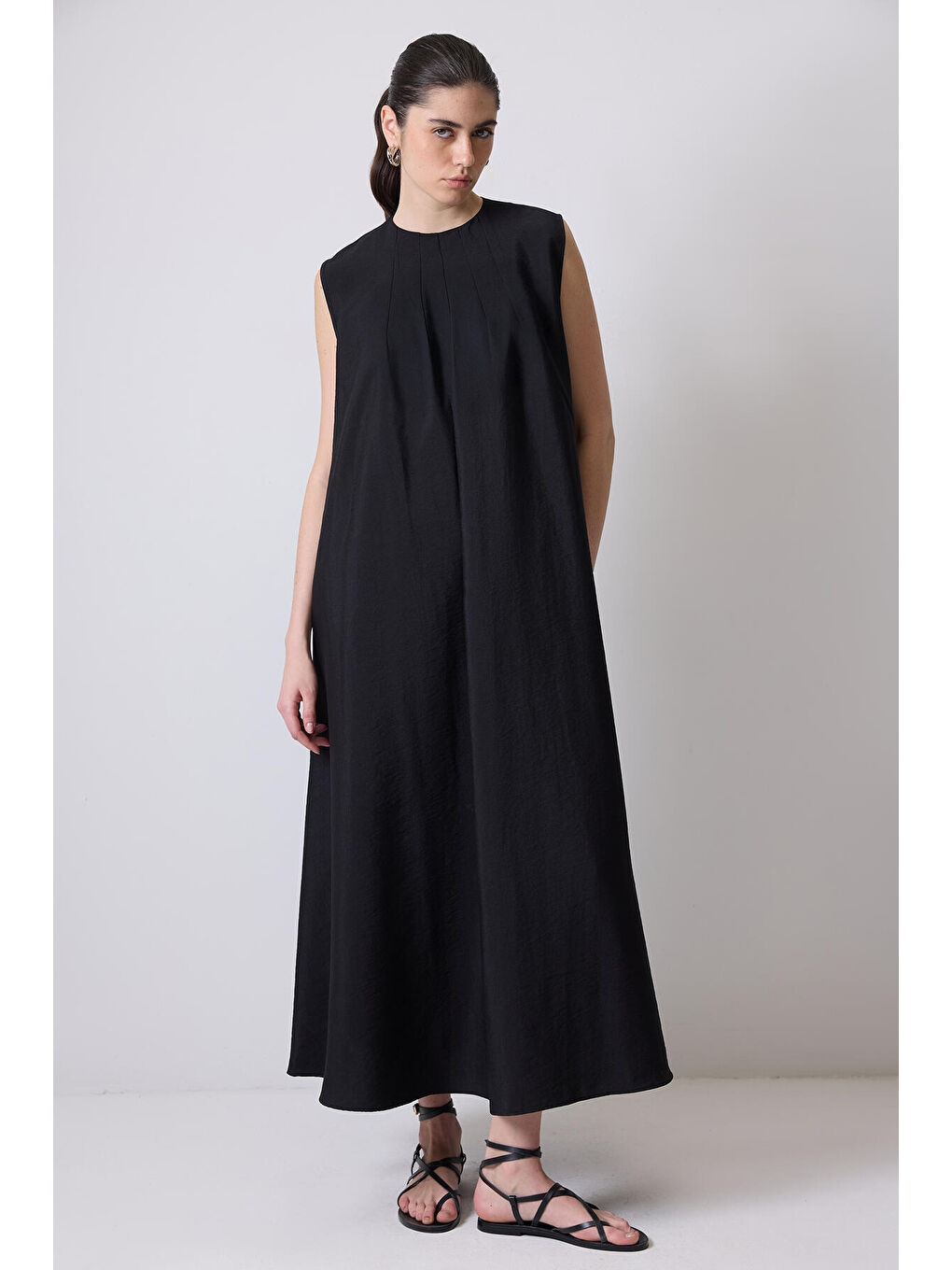 Siyah Kolları Büzgülü Ceket Elbise Takım-4