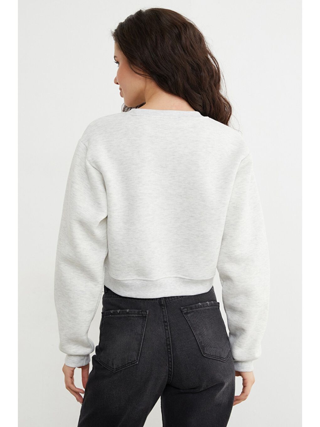 Gri 3 İplik Ayıcık Nakışlı Crop Sweatshirt-4