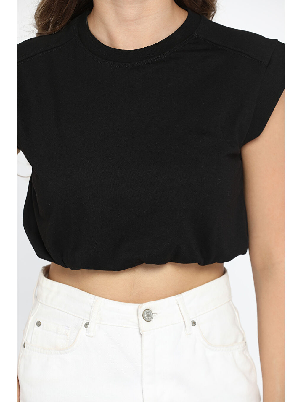 GÜLSELİ Siyah Bisiklet Yaka Bel Lastikli Kadın Basic Crop Top Tişört - 3