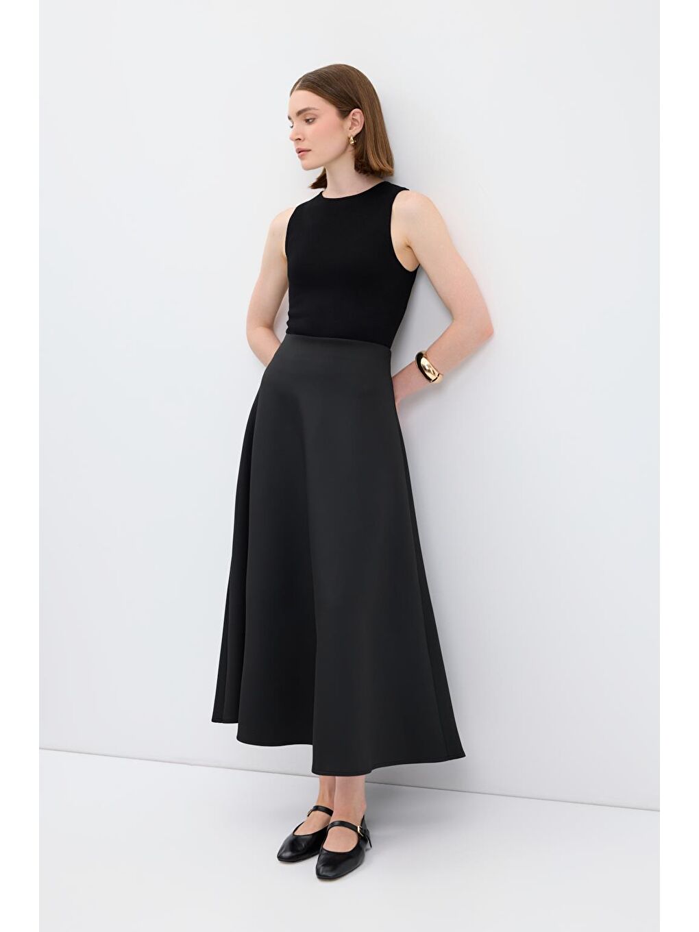 Scuba Kumaş Kloş Etek Siyah-5