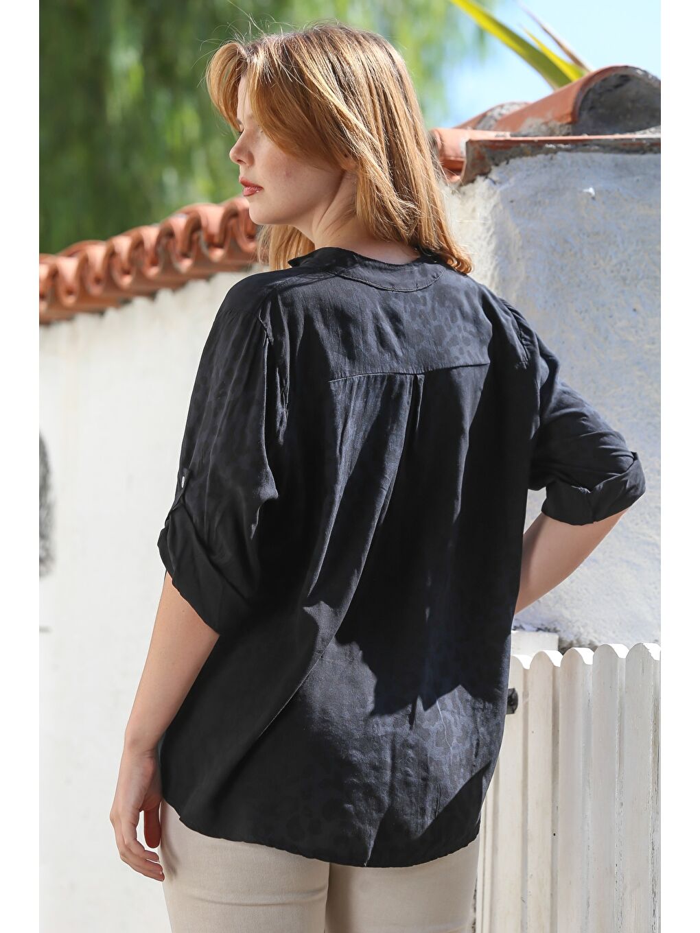 İtalyan Siyah Hakim Yaka Düğmeli Uzun Kollu Leopar Desenli Cepli Arkası Uzun Dokuma Bluz 72 65-3