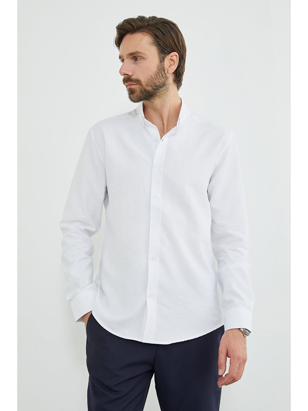 Beyaz Düğmeli Uzun Kollu Regular Fit Gömlek-2