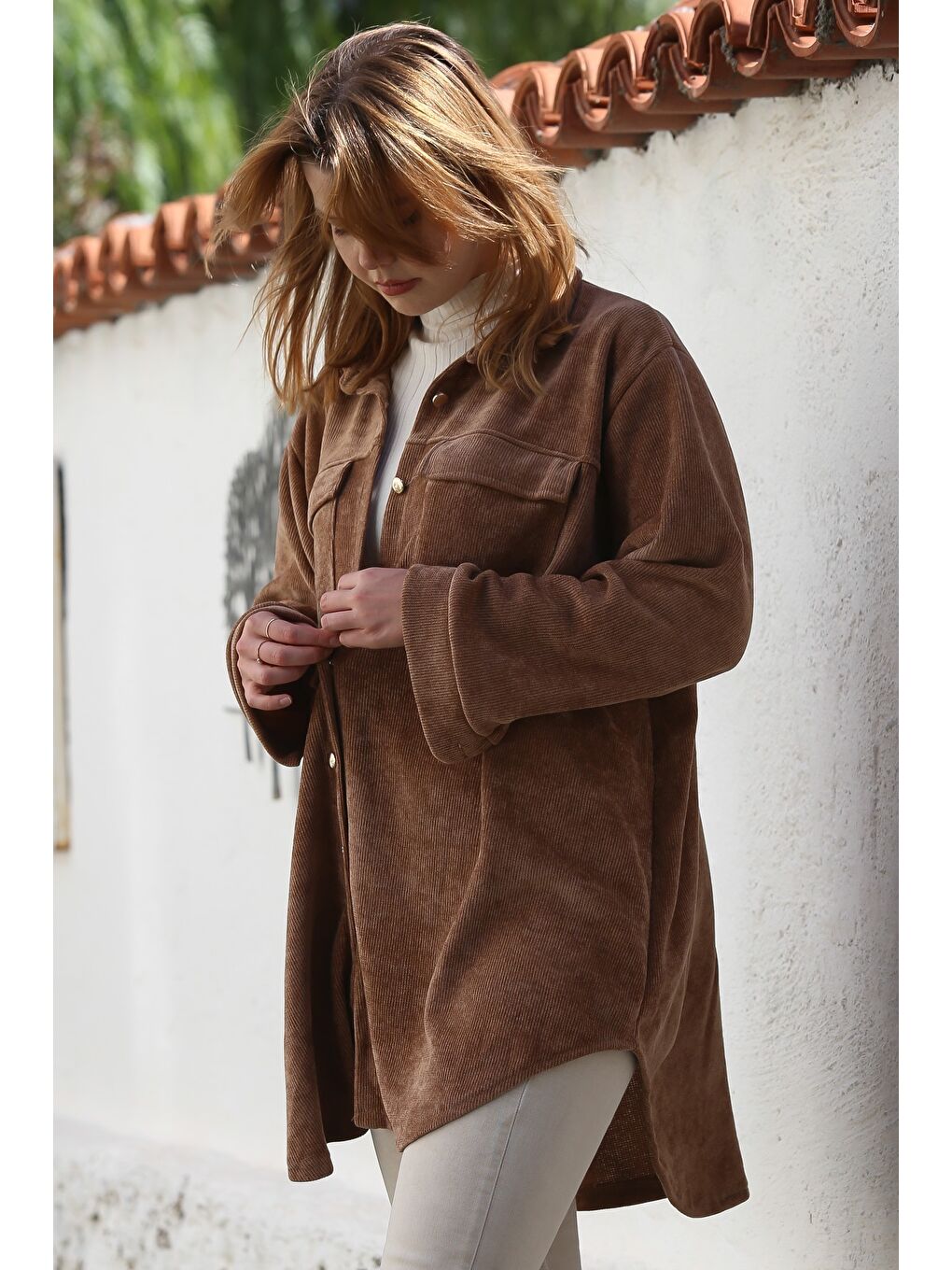 İtalyan Kahverengi Gömlek Yaka Uzun Kol Çift Kapaklı Cepli Casual Kadife Uzun Dokuma Gömlek 85 75-3