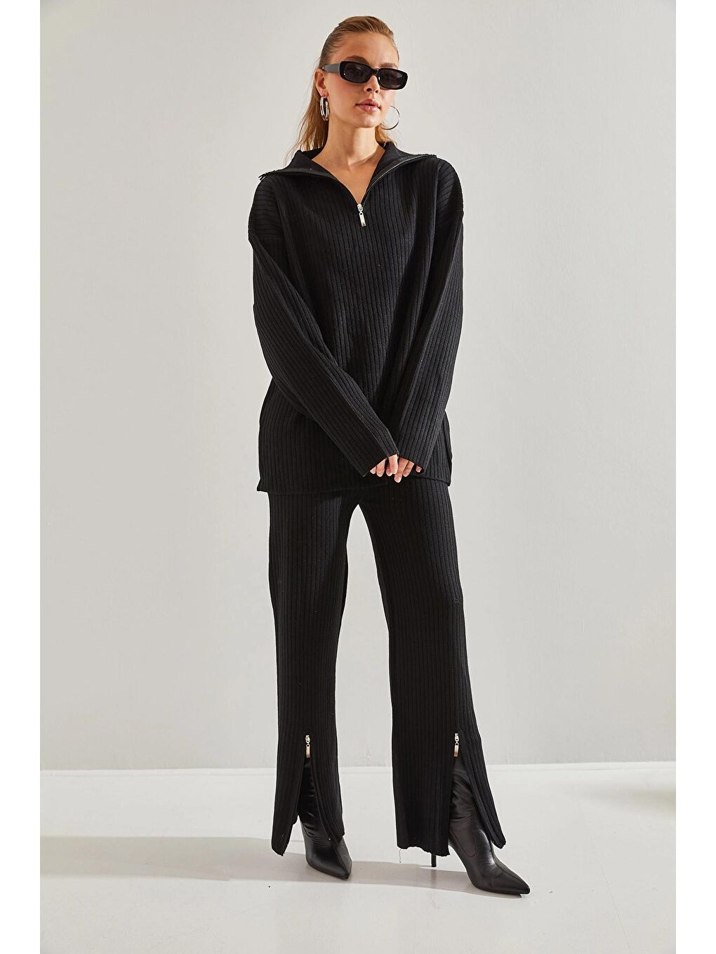 Siyah Kadın Paça ve Yaka Fermuarlı Triko Alt Üst Takım-4