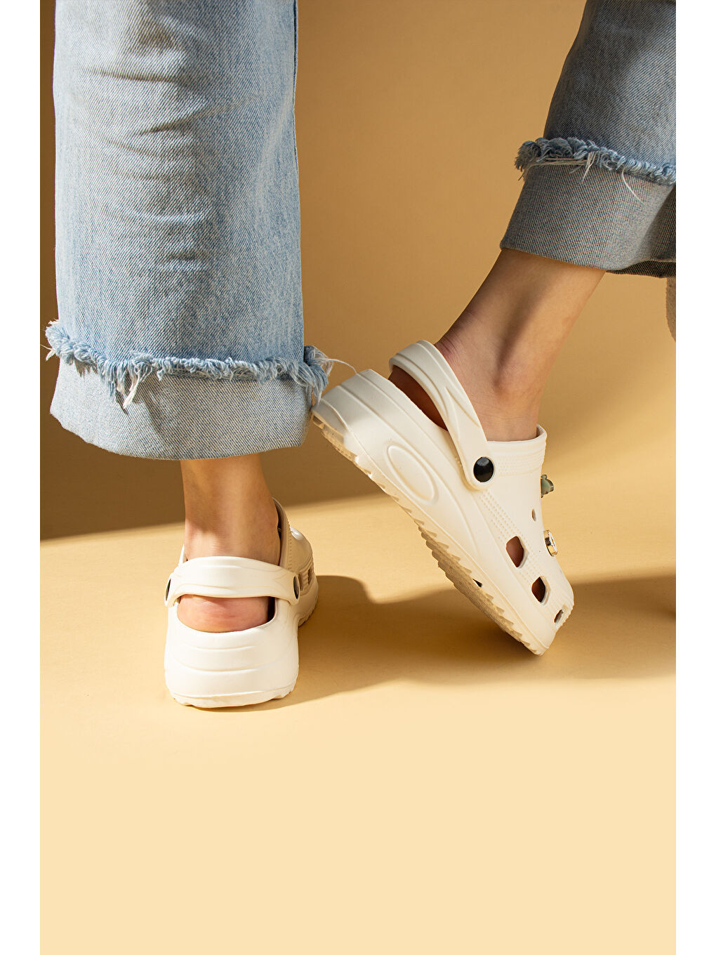 Bej Toka Detaylı Rahat Yüksek Taban Kadın Eva Sandalet DNZ230-25-2