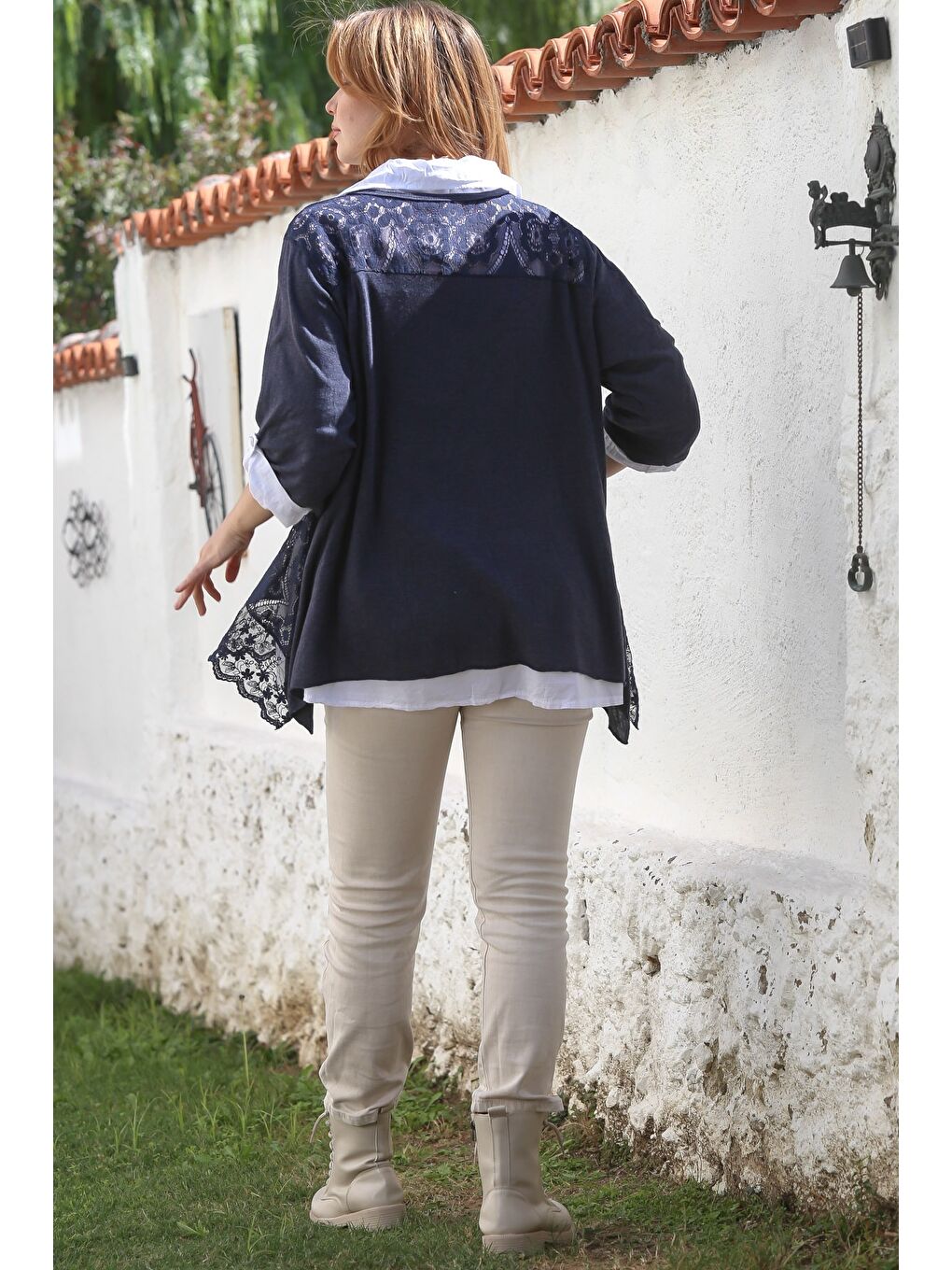 İtalyan Lacivert-Beyaz Gömlek Yaka Düğmeli Uzun Kollu Üçlü Set Fularlı Dantel Dokuma Bluz 68 65-7