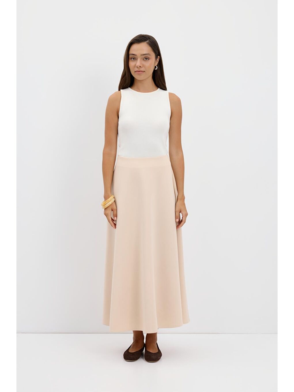 Bej Scuba Kumaş Kloş Etek Taş-1