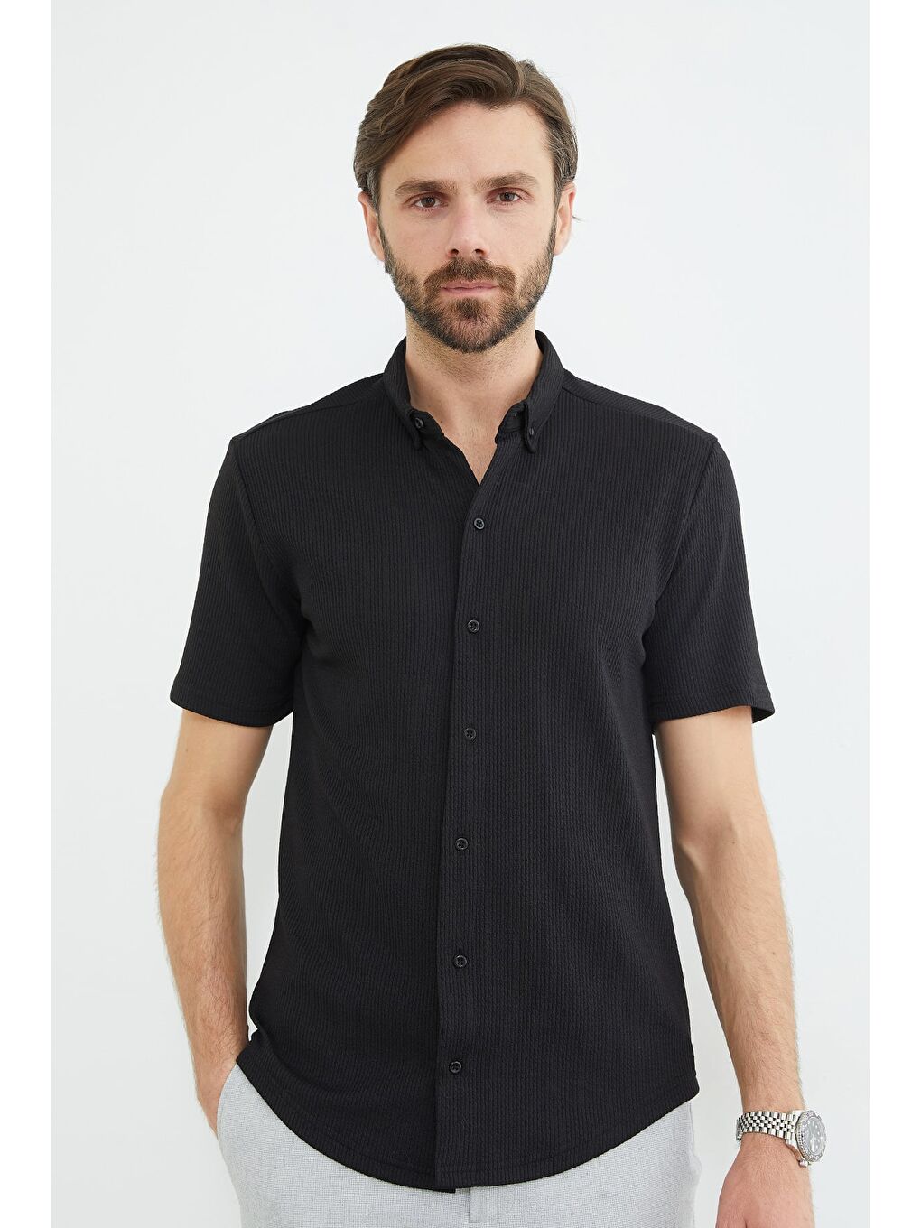 Siyah Fitilli Düğmeli Kısa Kol Gömlek-4