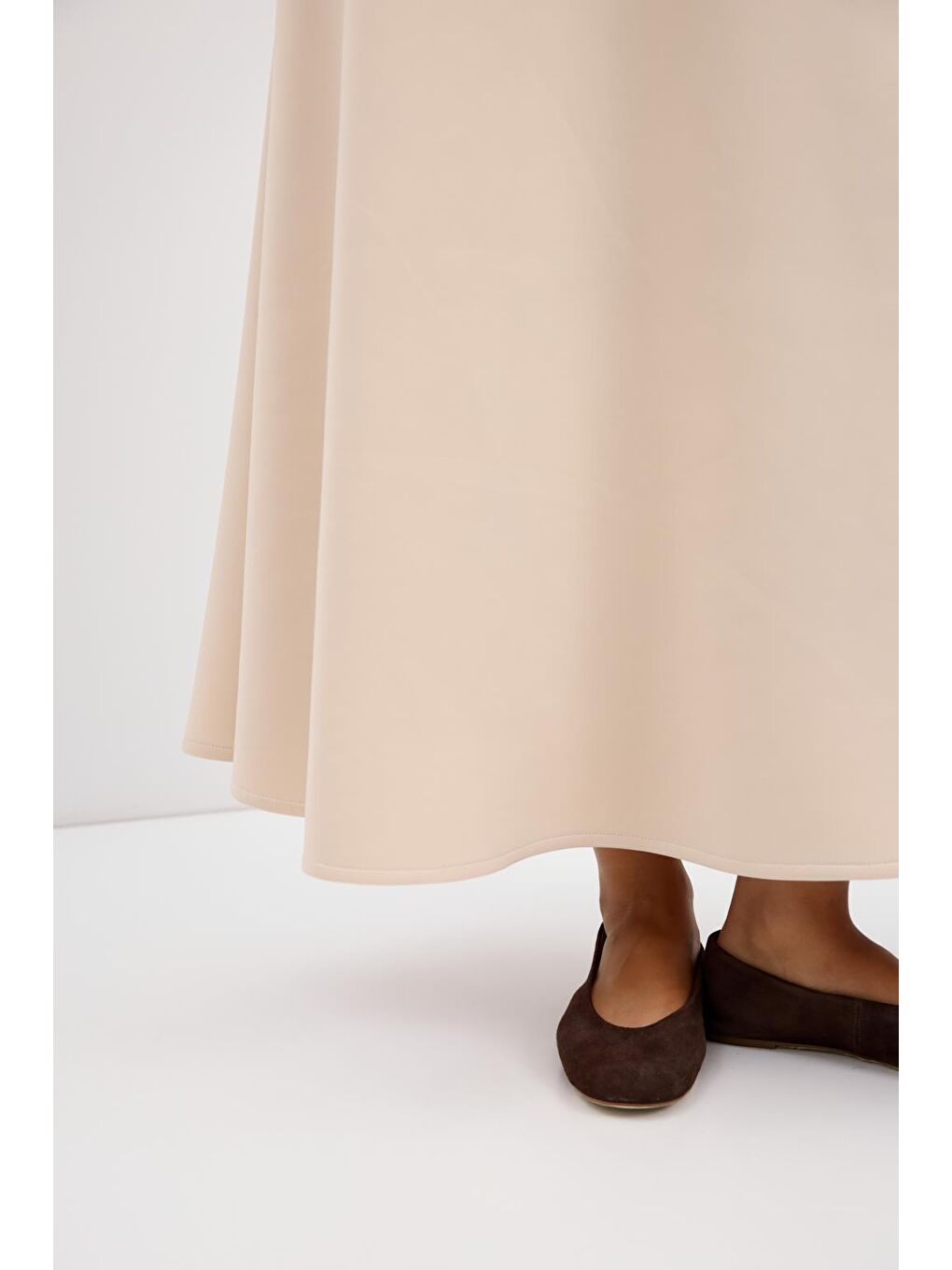 Bej Scuba Kumaş Kloş Etek Taş-4