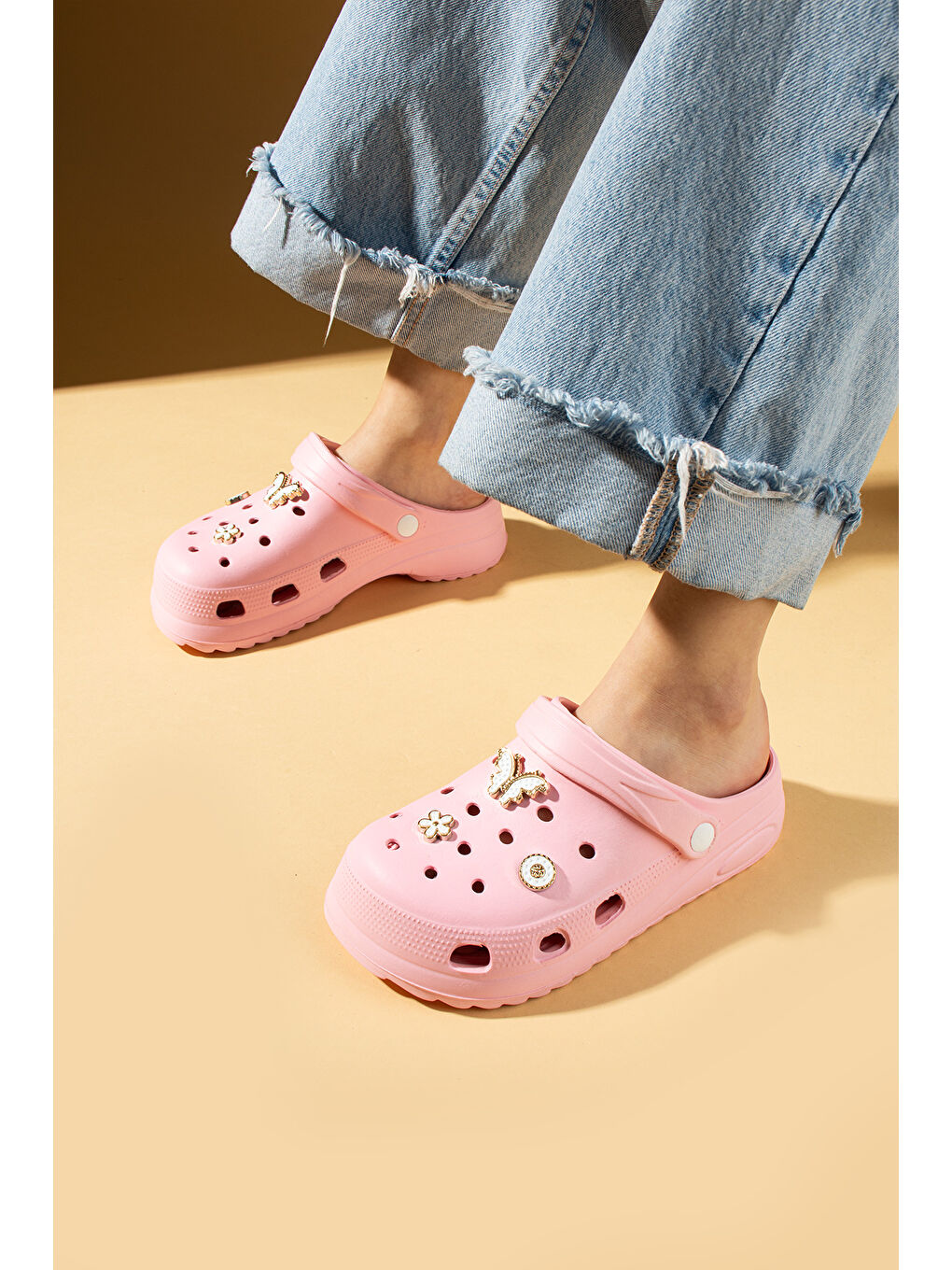 Pembe Toka Detaylı Rahat Yüksek Taban Kadın Eva Sandalet DNZ230-25