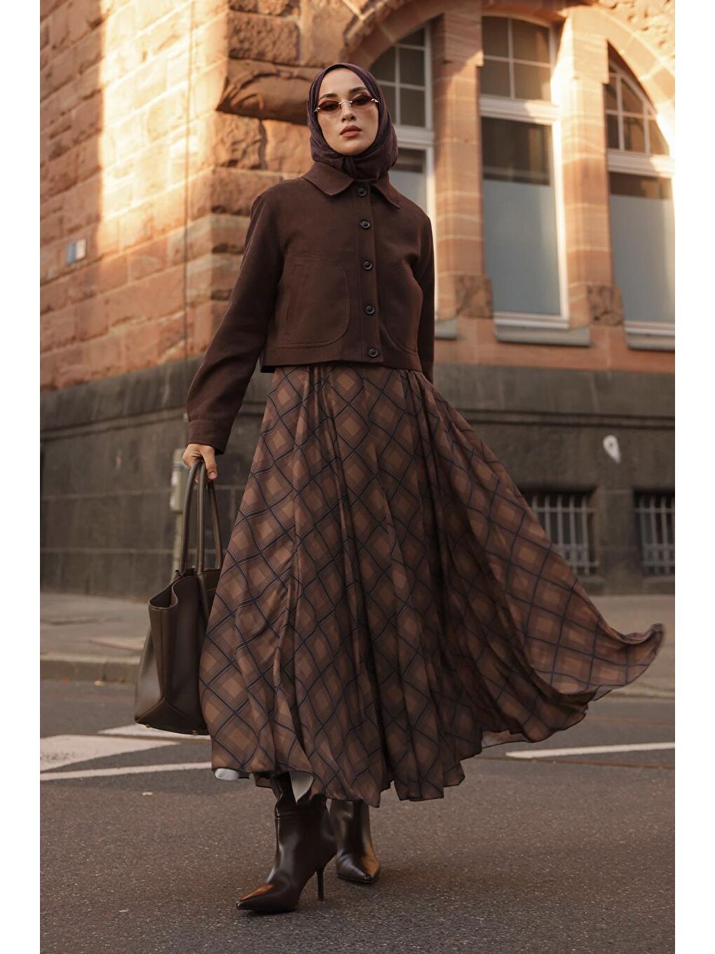 Kahverengi Ekose Desenli Uzun Kloş Etek Kahve-7