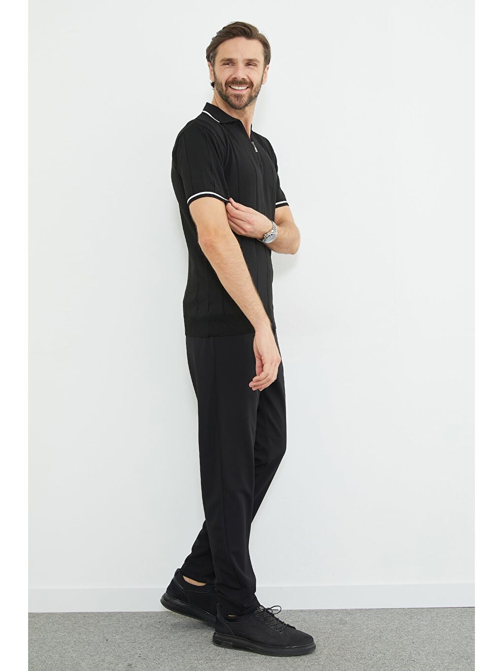 Siyah Yarım Fermuarlı Çizgili Triko Tişört-3