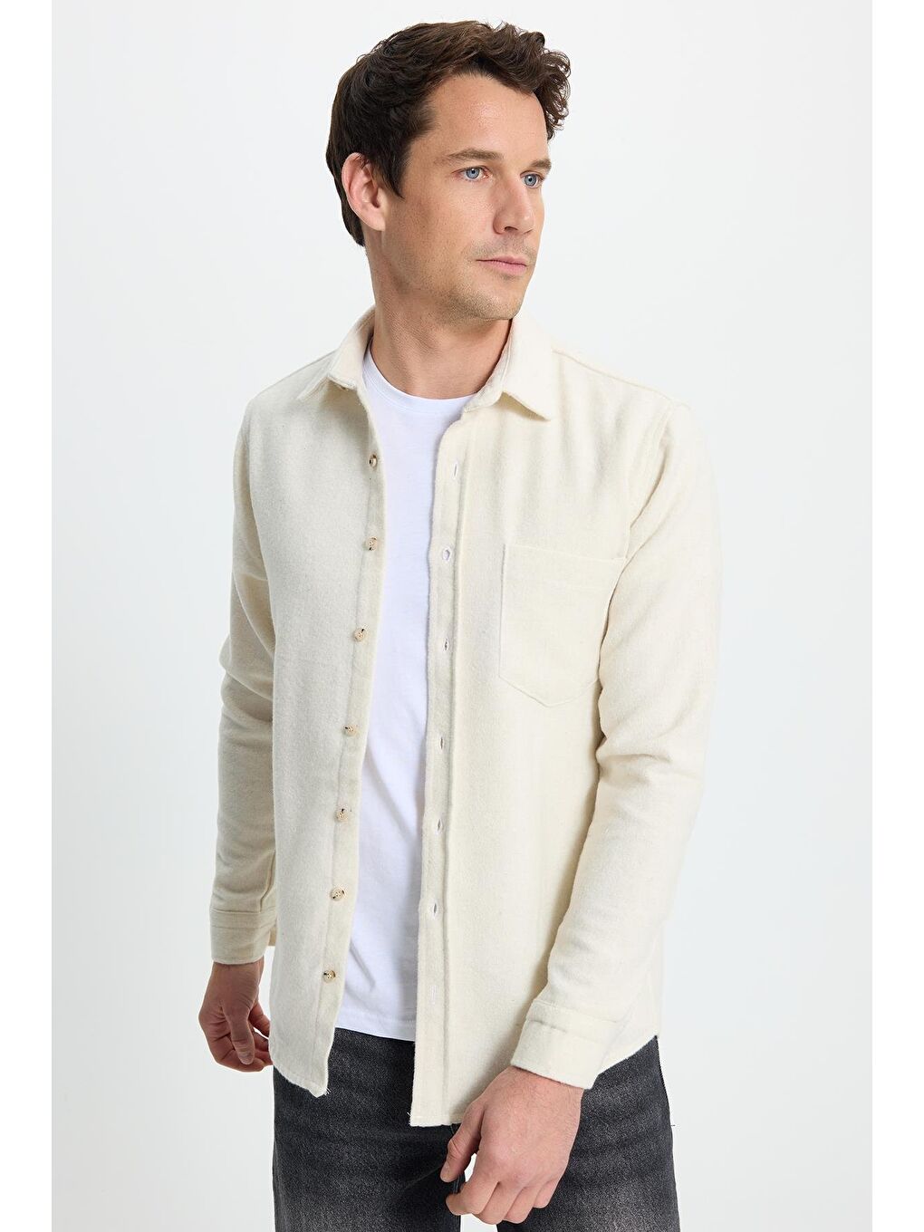 Erkek Regular Fit Klasik Kesim Düz Cepli Ekru Oduncu Gömlek-5