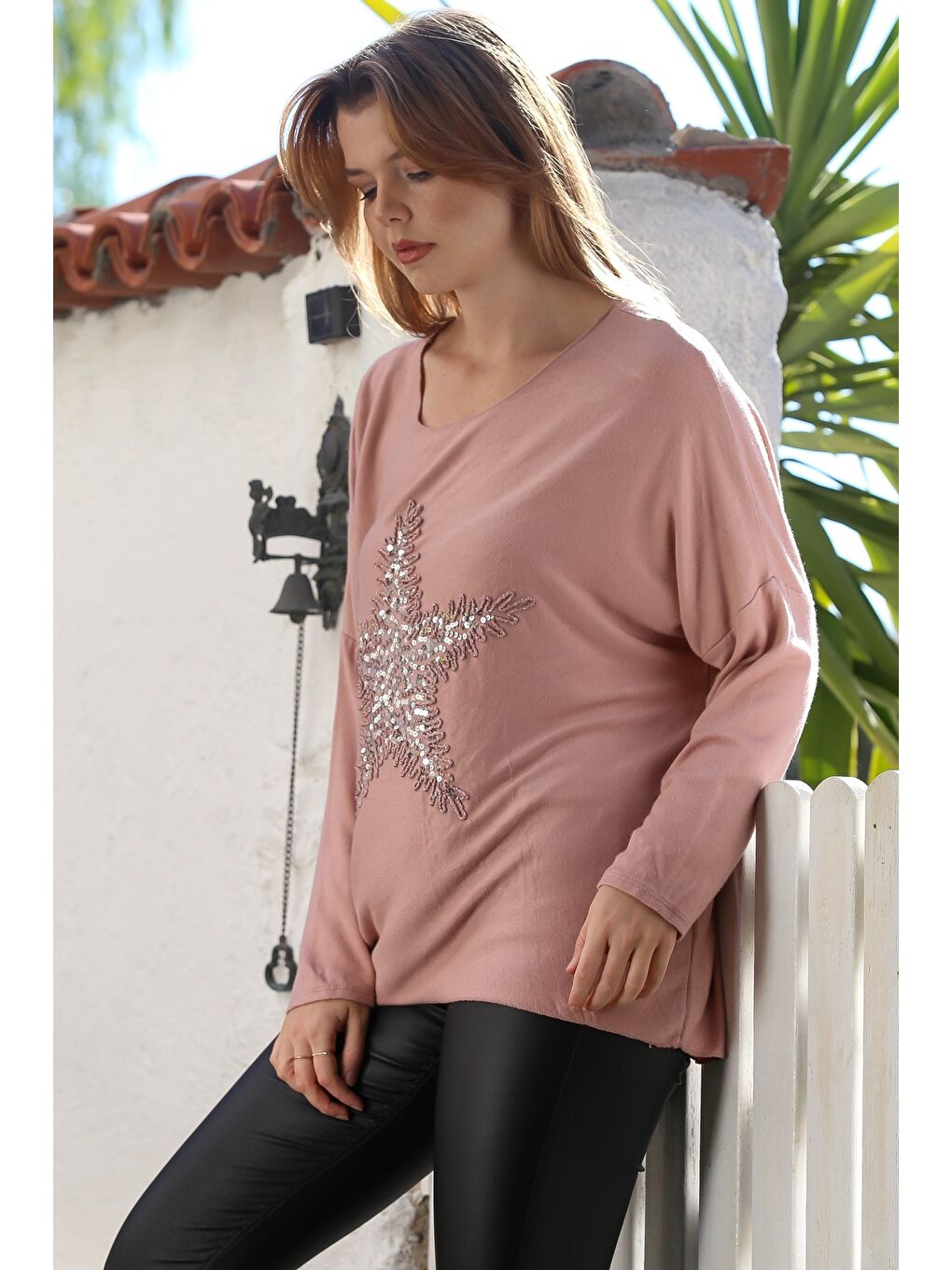 Pembe İtalyan Pudra Havuz Yaka Uzun Kol Yıldız Aplikeli Casual Yumoş Triko Bluz 72 65-4