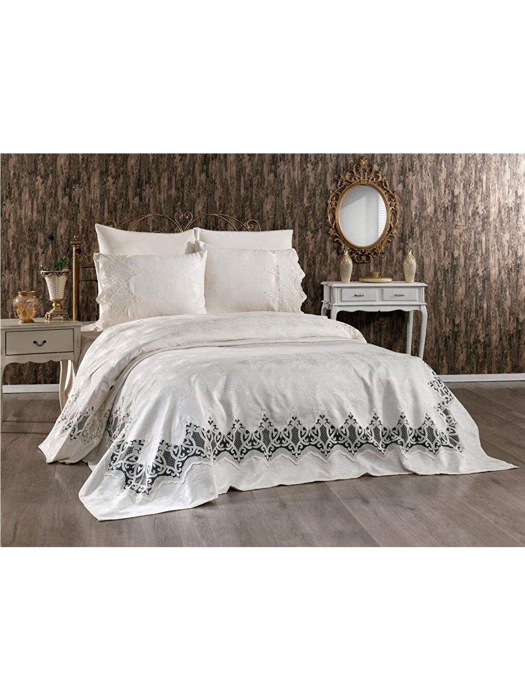 Karışık Stella Çift Kişilik Pike Takımı Krem