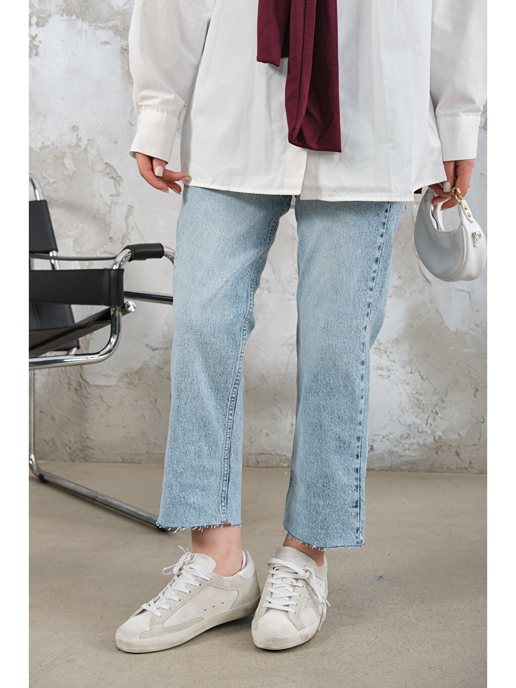 Kadın Kesik Paça Detay Jean Pantolon Buz Mavi-2