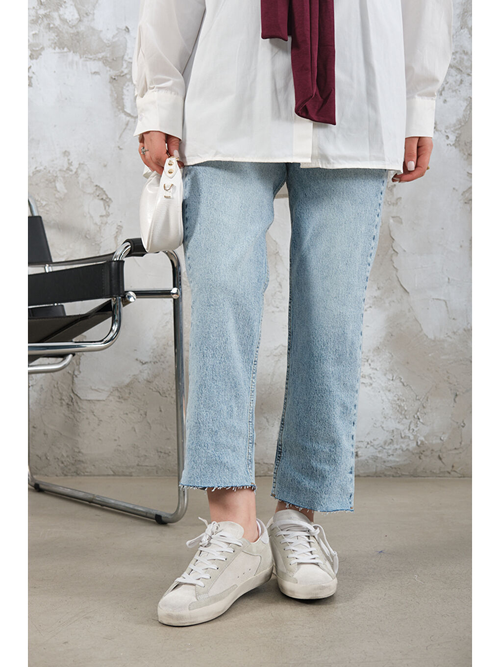 Kadın Kesik Paça Detay Jean Pantolon Buz Mavi-4