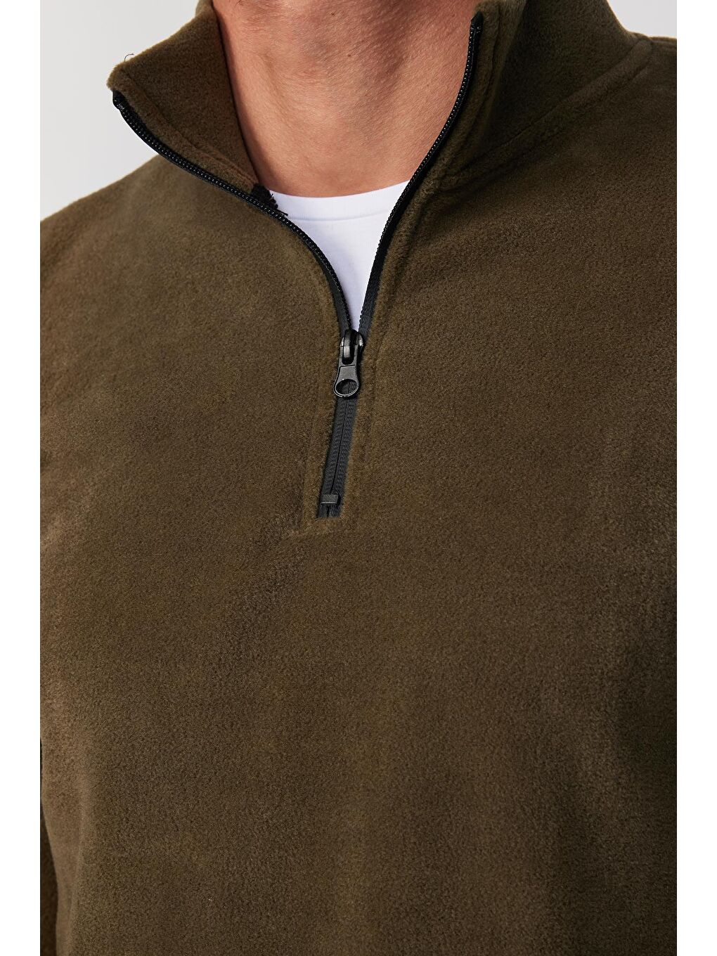 TUDORS Haki Erkek Standart Fit Rahat Kesim Tüylenme Yapmayan Soğuk Geçirmez Haki Dik Yaka Polar Sweatshirt - 3