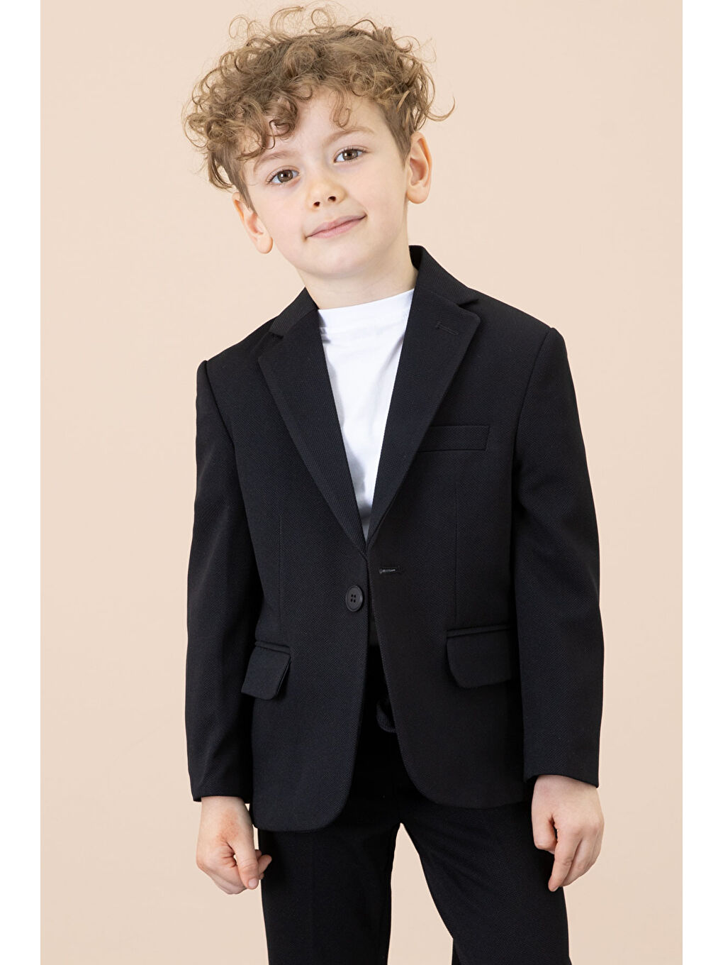 Siyah Düğmeli Ceketli Basic Tişörtlü Erkek Çocuk Pantolonlu 3lü Takım Elbise 20720-1