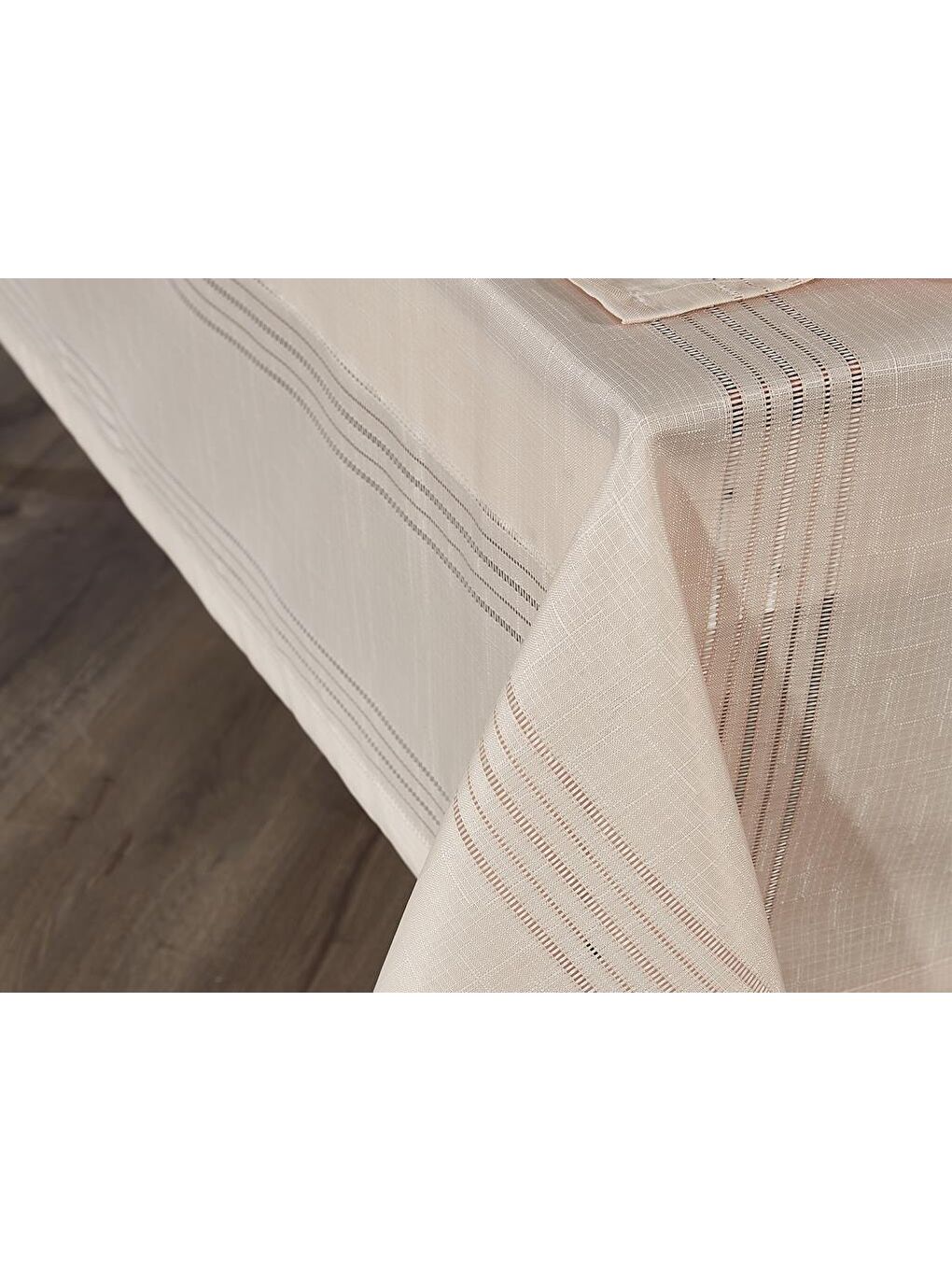 Karışık Corvver 26 Parça Dertsiz Masa Örtüsü Takımı Bej-2