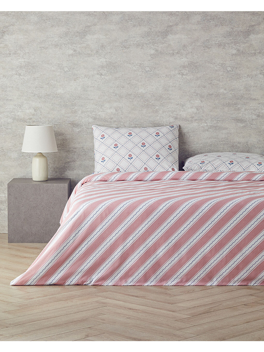 Ornament Blossom Pamuklu Ranforce Çift Kişilik Nevresim Seti 200x220 cm Mavi - Pembe-1