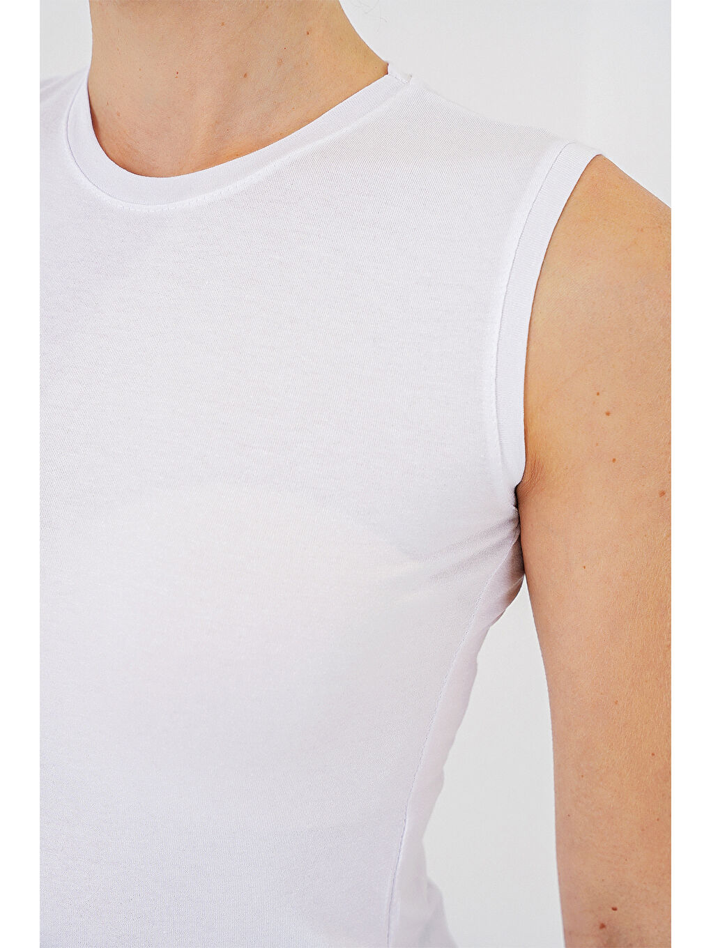 Kadın Kolsuz Body 4347 - Beyaz-4