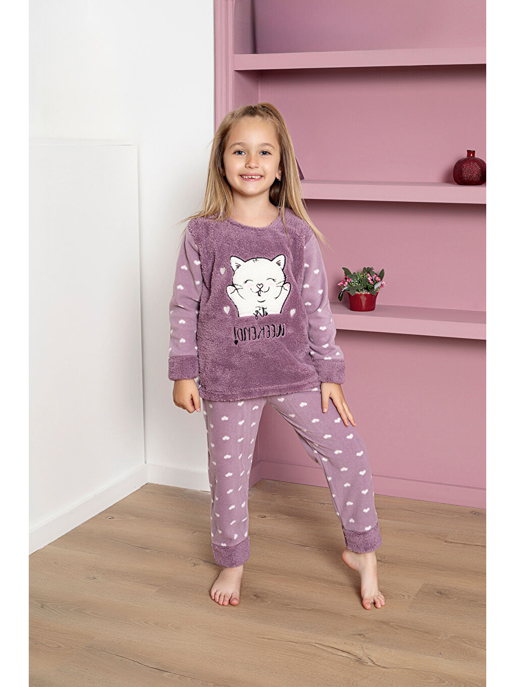 Lila Kız Çocuk Welsoft Kumaş-Göz Bantlı Kedi ve Kalp Baskılı Pijama Takımı 12289-2