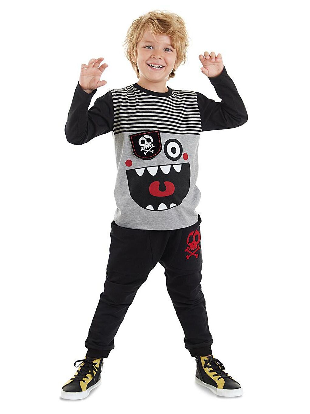 Denokids Karışık Korsan Erkek Çocuk T-shirt Eşofman Altı Takım