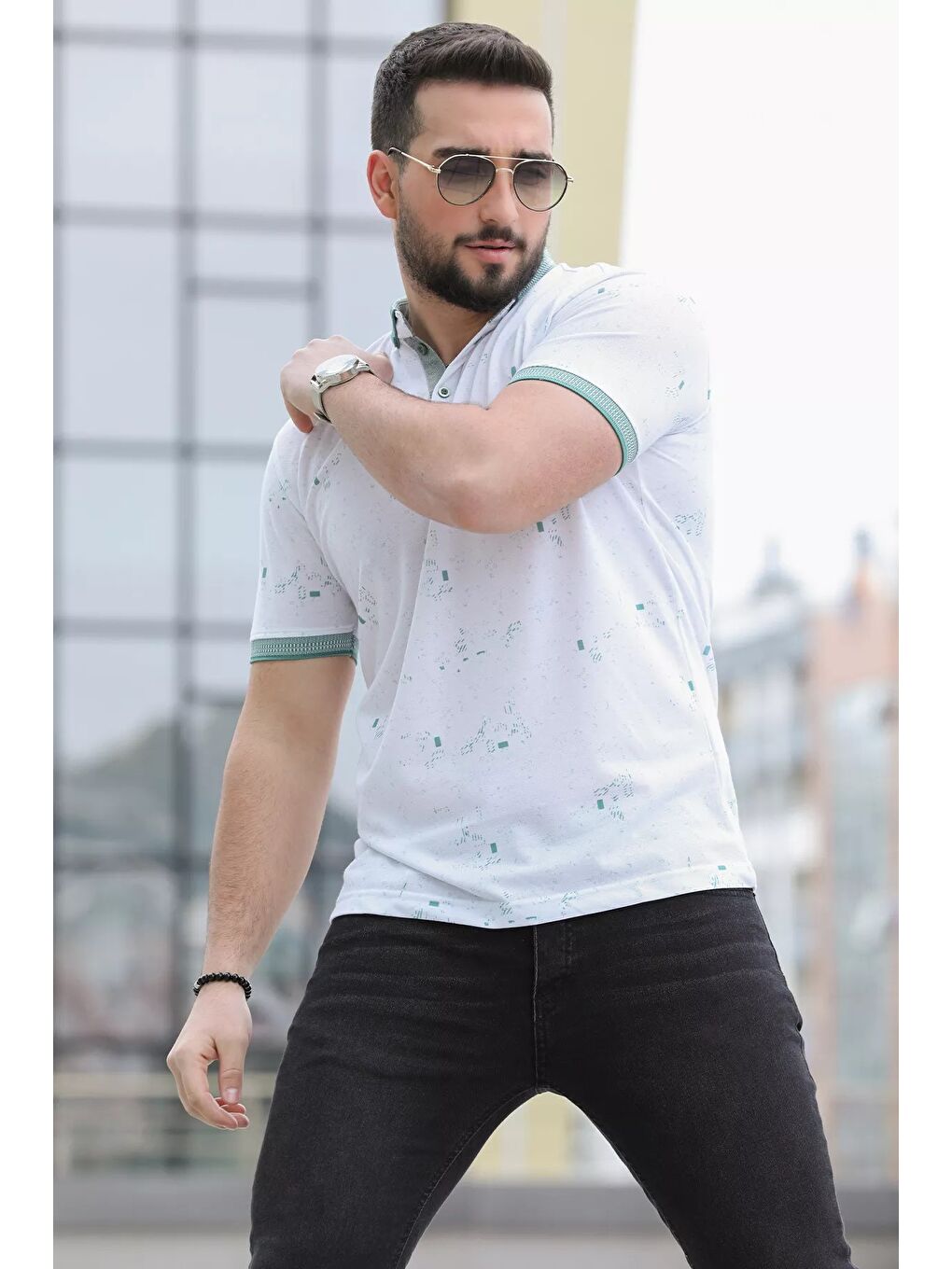 Beyaz Ön Yarım Düğmeli Desenli Polo Yaka Erkek Tişört-1