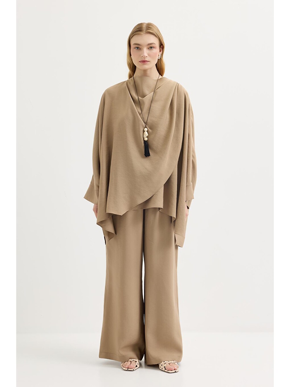 Kahverengi Şal Yaka Modal Tunik Pantolon Takım Camel-1