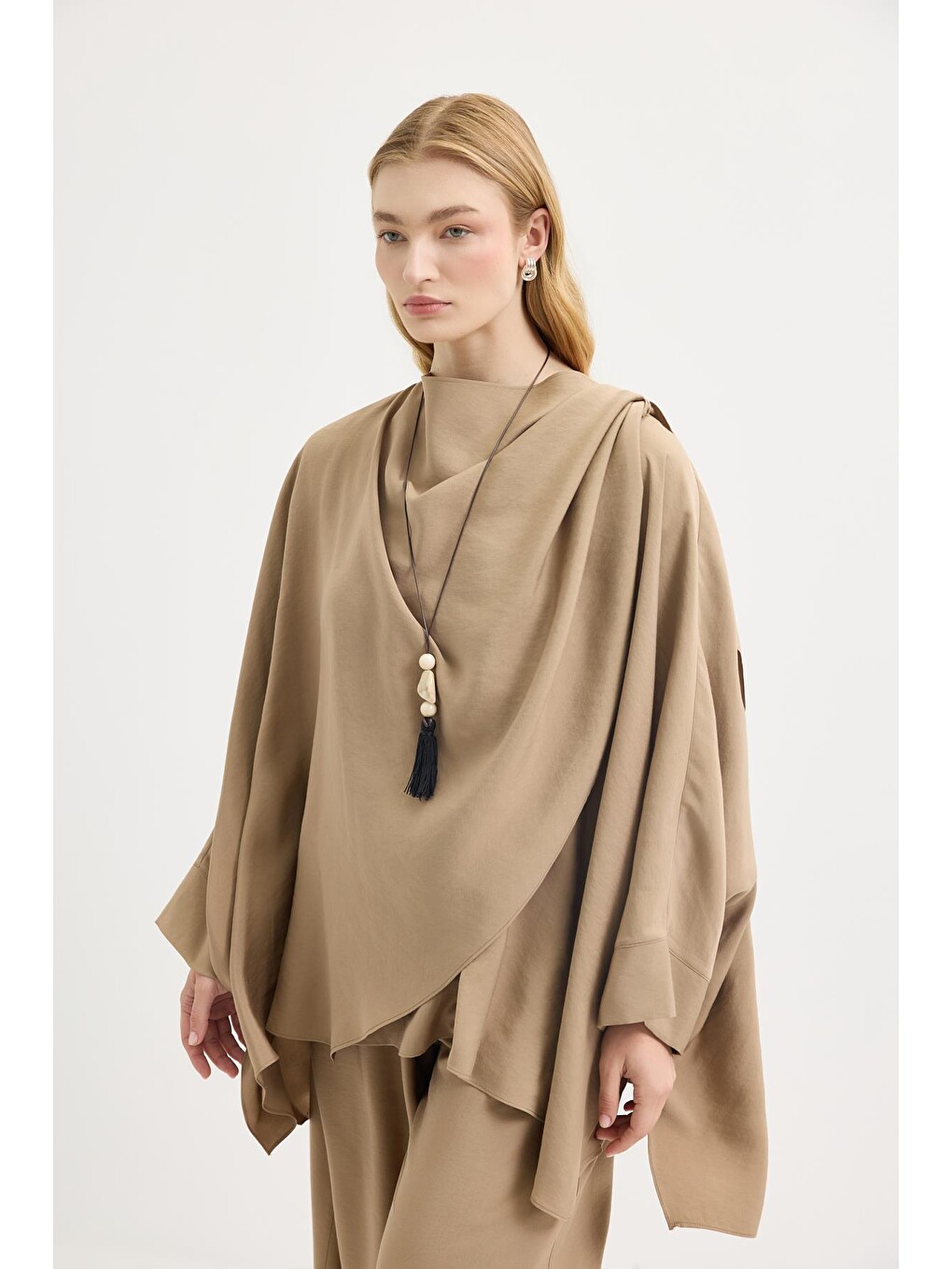 Kahverengi Şal Yaka Modal Tunik Pantolon Takım Camel-3
