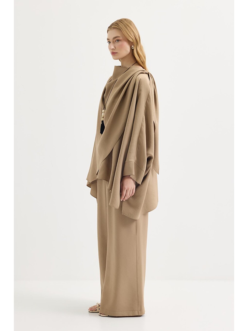 Kahverengi Şal Yaka Modal Tunik Pantolon Takım Camel-4