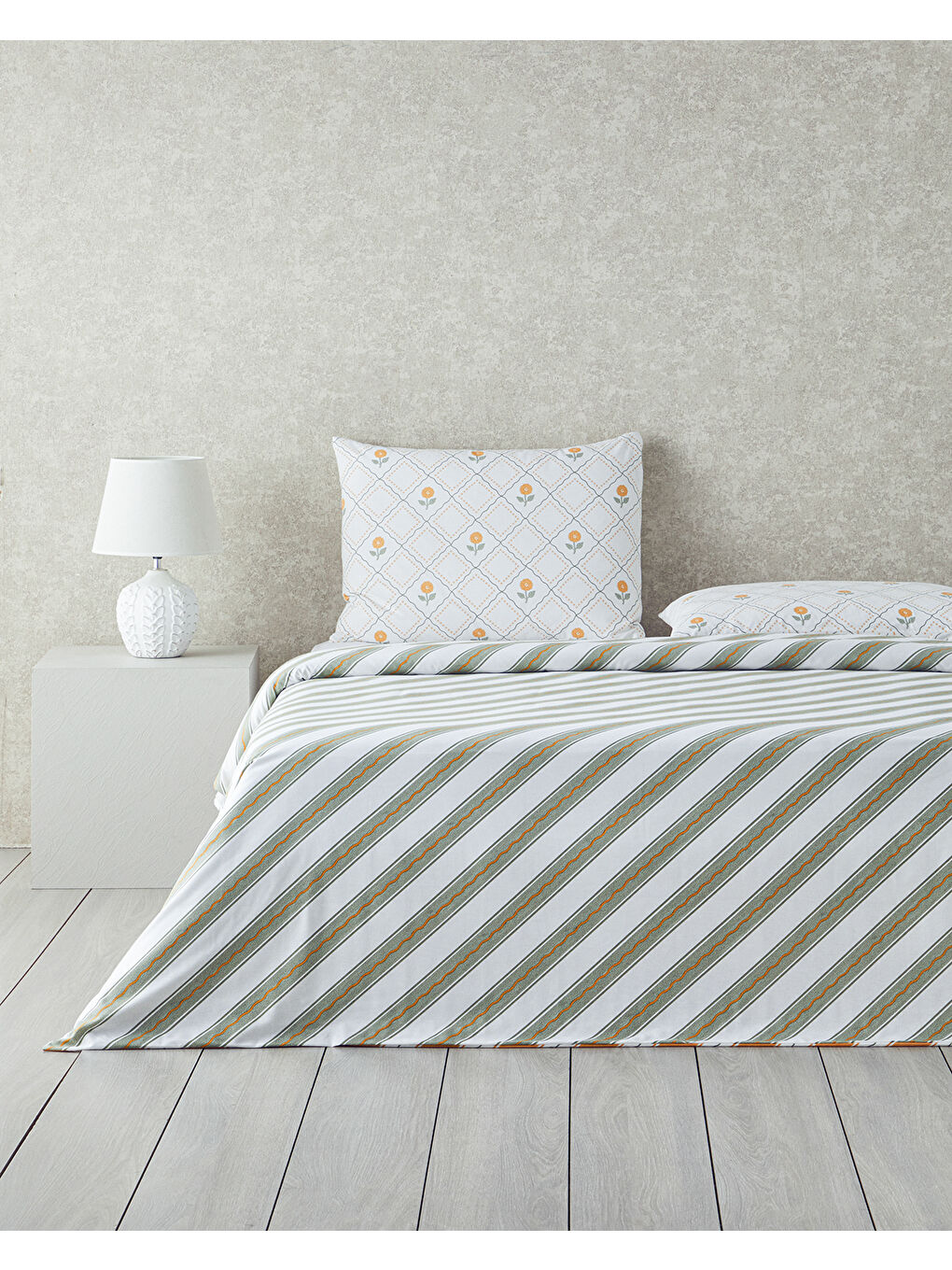 Ornament Blossom Pamuklu Ranforce Çift Kişilik Nevresim Seti 200x220 cm Yeşil-Sarı