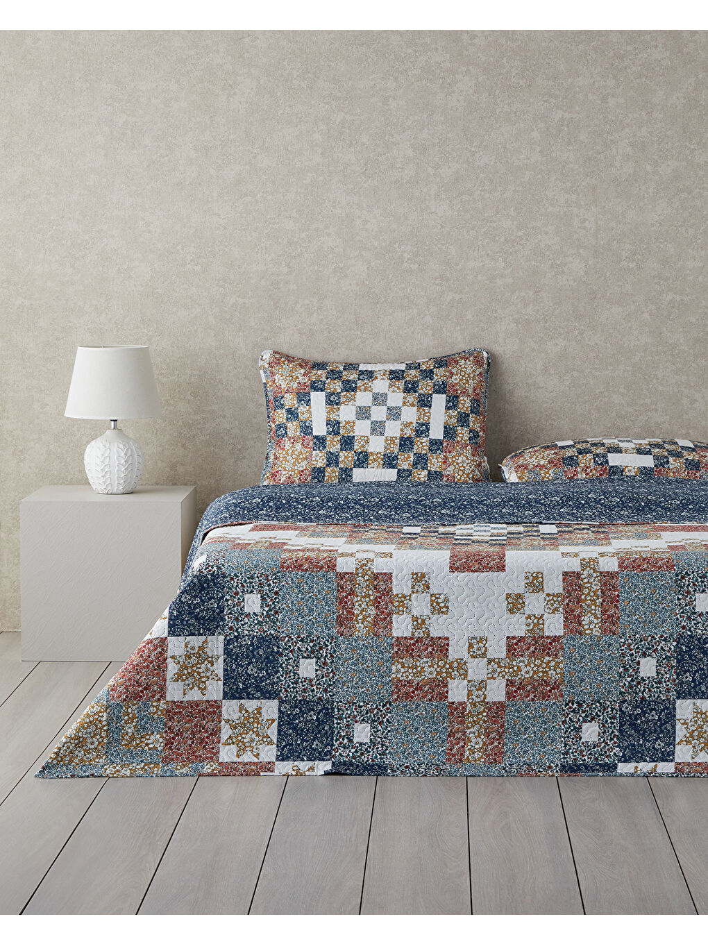 Sarı Retro Tribute Çift Taraflı Çok Amaçlı Çift Kişilik Yatak Örtüsü Takımı Hardal