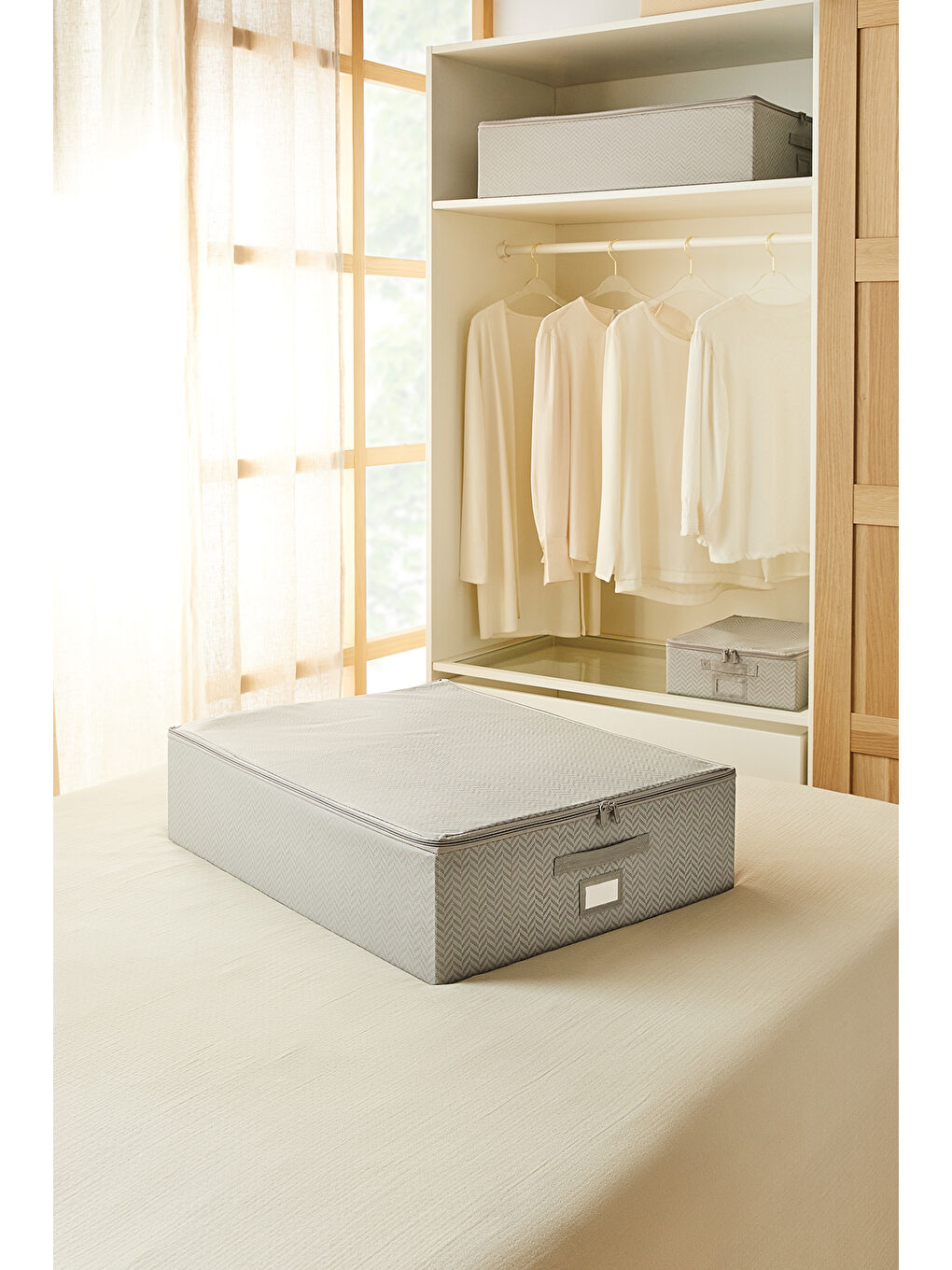 Büyük Boy Gri Balıksırtı Destekli Kutu Hurç 55 x 70 x 18 cm