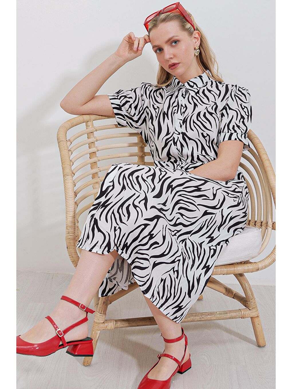 2213 Kısa Kol Viskon Elbise - Siyah