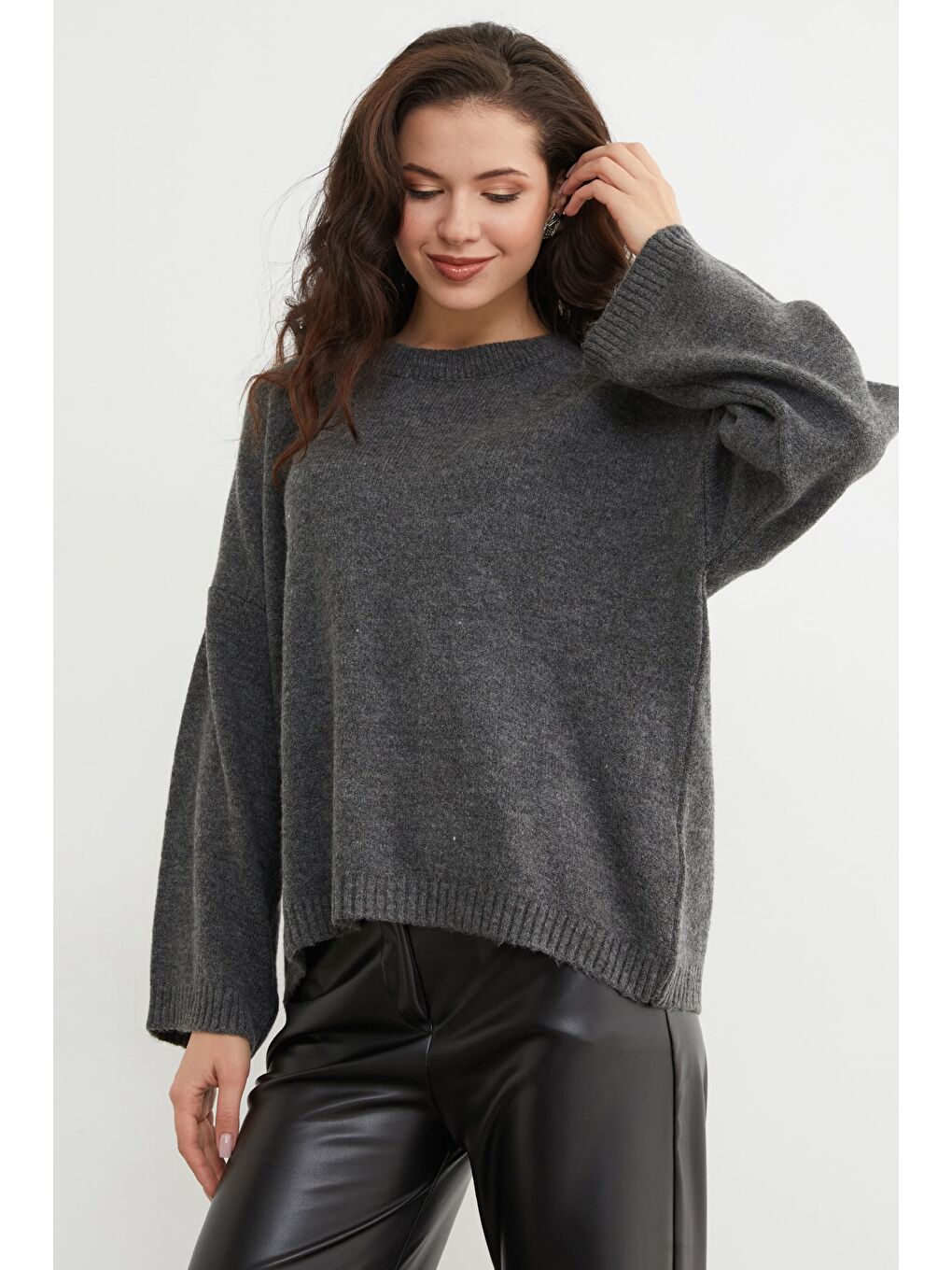 Antrasit Basic Bisiklet Yaka Salaş Triko Kazak-3